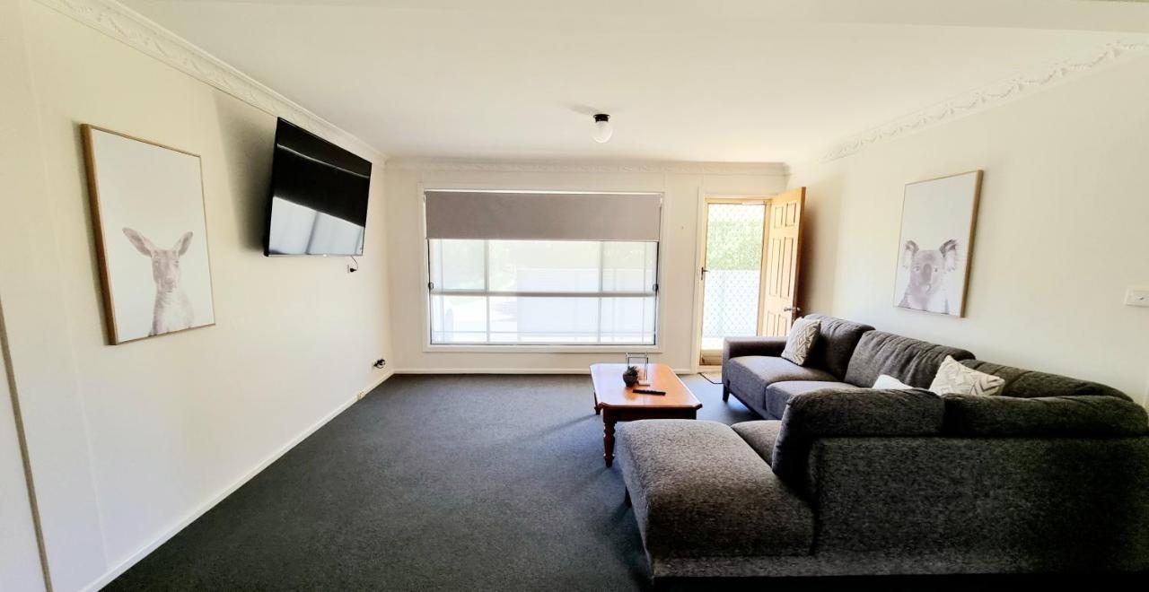 The Convent Boutique Accommodation Hay Buitenkant foto